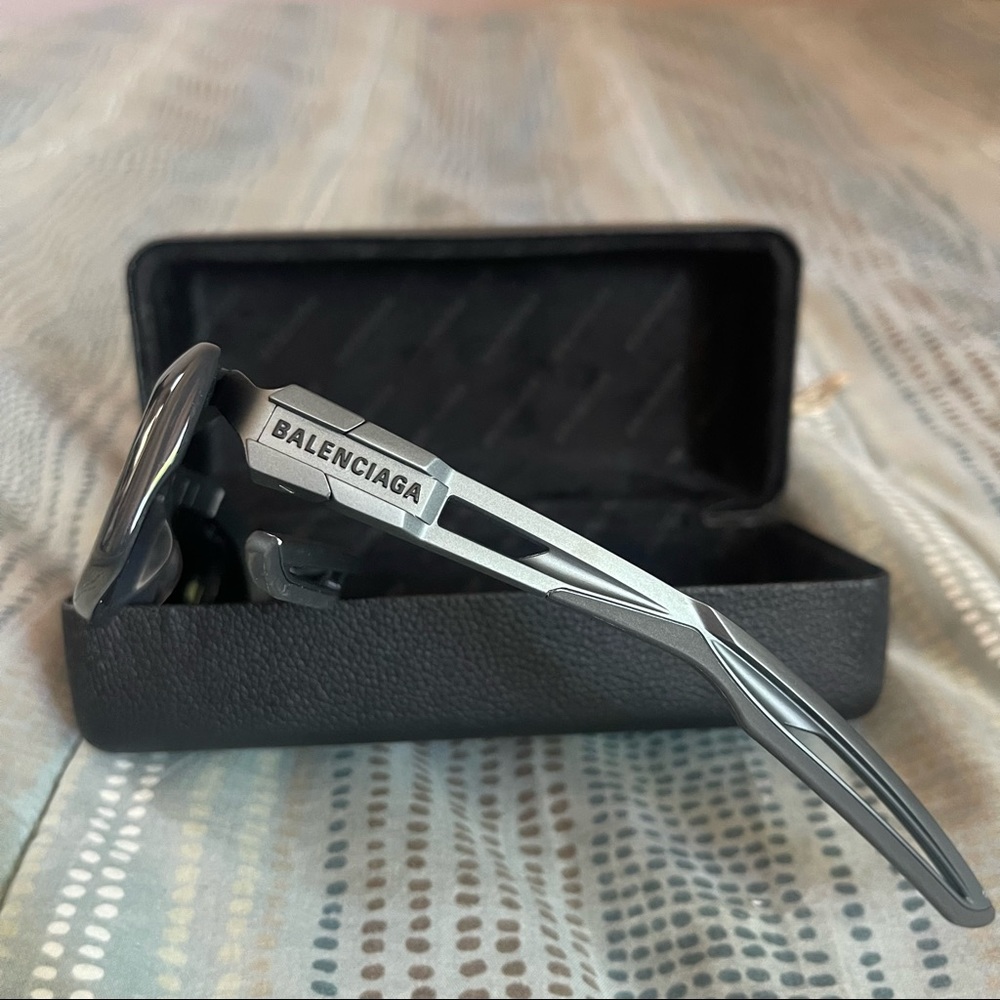 BALENCIAGA SUNGLASSES